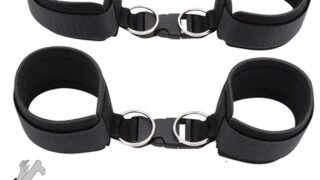 LIKENNY SMグッズ 手枷 足枷 セット SMプレイ 拘束具 2個セット M字開脚 ベルト 手足固定枷 痛く…
