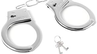 OKAWASI 手錠 金属製 ハンドカフ 本物そっくり手錠 警察 コスプレ コスチューム用小物 ハロウィン 舞台劇…